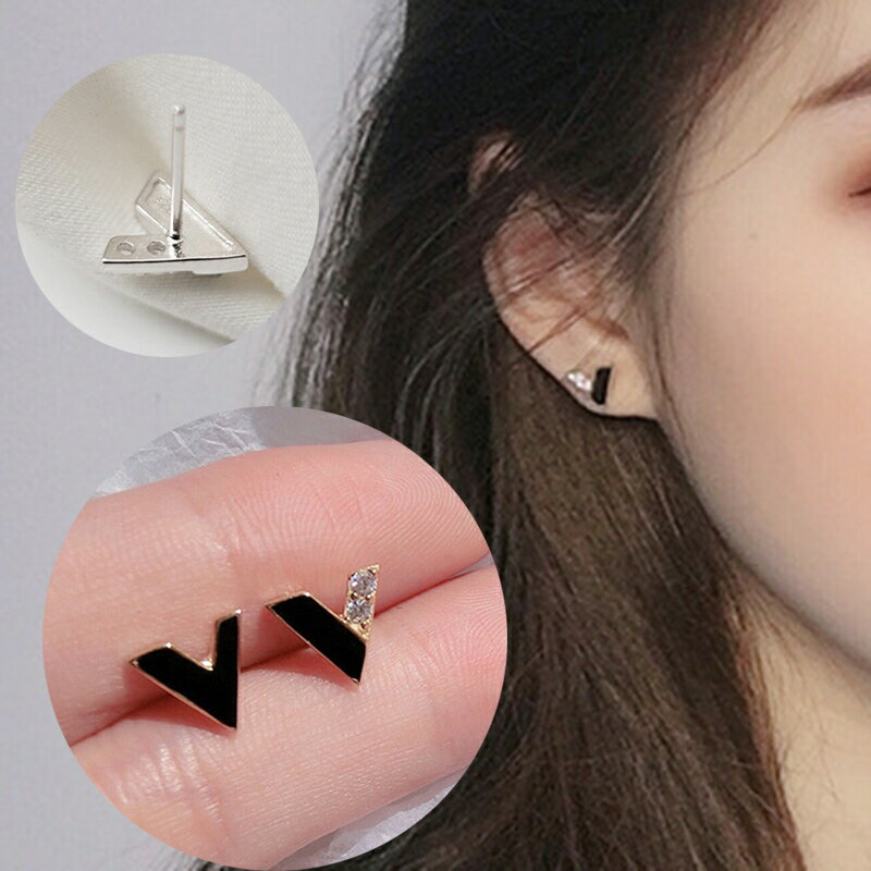 送料無料 スタッドピアス アクセサリー レディース 両耳用 V字 小粒 小さめ アシンメトリー シンプル おしゃれ かわいい 大人上品 お出掛け カジュアル デ...