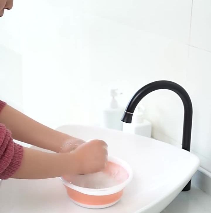 送料無料 洗面器 折りたたみ洗面器 洗面ボウル 洗い桶 たらい キッチン たためるバケツ コンパクト 洗顔 お出かけ 携帯用 アウトドア 持ち運び (2)