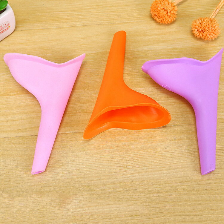 送料無料 簡易トイレ 立ち小便器 女性専用 携帯トイレ 同色2個セット シリコン 避難生活用品 防災 災害 緊急 アウトドア 登山 ハイキング キャンプ 旅行 渋滞時 妊婦 介護 kobe-s-10121120 dolcissimo サンプル画像3