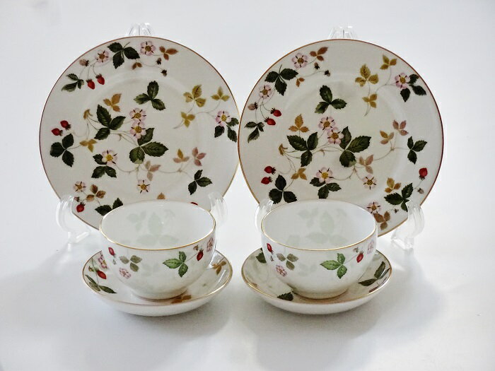 ウエッジウッド(WEDGWOOD) 　ワイルドストロベリー　ジャパニーズセット　6ピース（ブランドボックス付属）【御結婚御祝・内祝・新築御祝・還暦御祝・御礼・寿・ギフト包装可能】