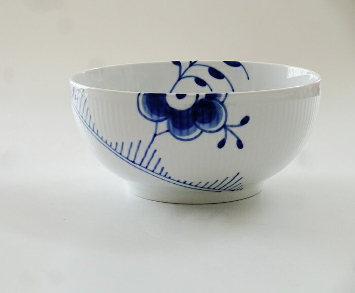 樂天商城 - ロイヤルコペンハーゲン（ROYAL COPENHAGEN ） ブルーフルーテッドメガ ボウル18センチ2381-456【御結婚御祝・内祝・新築御祝・還暦御祝・御礼・寿・ギフト包装可能】