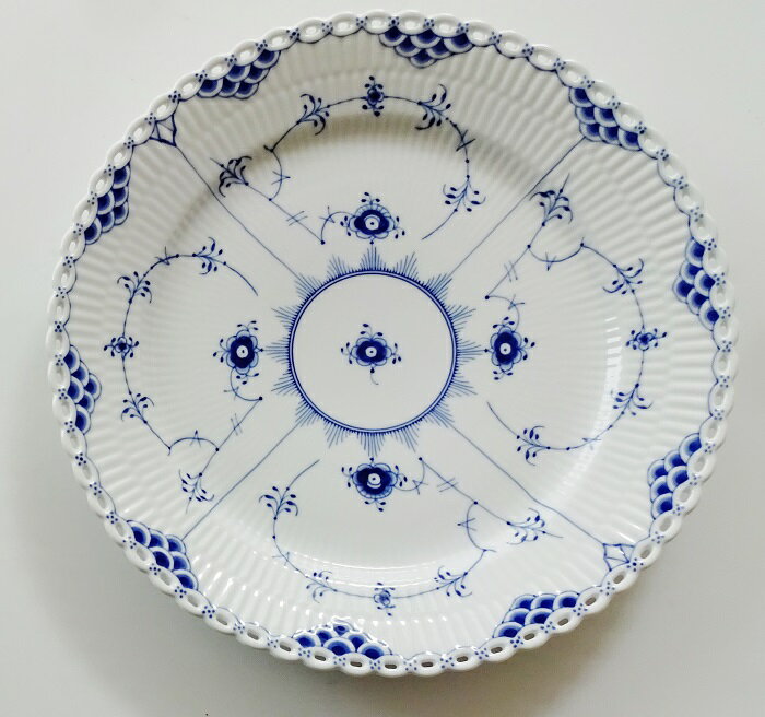 Rakuten - ロイヤルコペンハーゲンROYAL COPENHAGEN ブルーフルーテッド フルレース プレート フラット 27cm 103-627【御結婚御祝・内祝・新築御祝・還暦御祝・御礼・寿・ギフト包装可能】