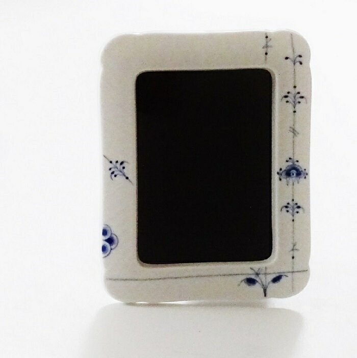 樂天商城 - ロイヤルコペンハーゲン ROYAL COPENHAGEN ブルーパルメッテ フォトフレーム 2-500-840【御結婚御祝・内祝・新築御祝・還暦御祝・御礼・寿・ギフト包装可能】