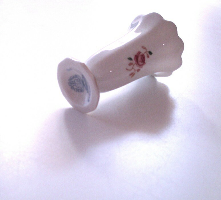 ヘレンドHEREND ローズガーランドRGS ベースVASE07192【花器 花瓶】【御結婚御祝・内祝・新築御祝・還暦御祝・御礼・寿・ギフト包装可能】 [2]