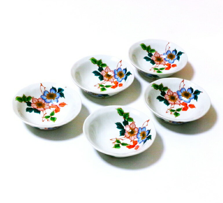 Rakuten - 九谷焼　3.3号小鉢揃　鉄仙【和食器ブランド　贈り物　花柄のお皿　プレゼント】【御結婚御祝・内祝・新築御祝・還暦御祝・御礼・寿・ギフト包装可能】
