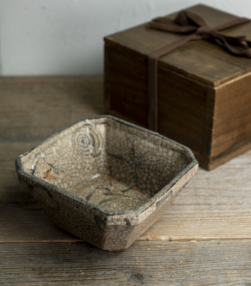 楽天市場】志野焼 販売(アート・美術品・骨董品・民芸品 楽天市場】志野焼 販売(アート・美術品・骨董品・民芸品