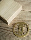 骨董○鍍金透し鍔○ | 江戸後期-19世紀頃 | 木製箱付 | 無傷 | 武具 | 【古美術】【骨董】【中古】【送料無料】【三浦古美術WEB】2402