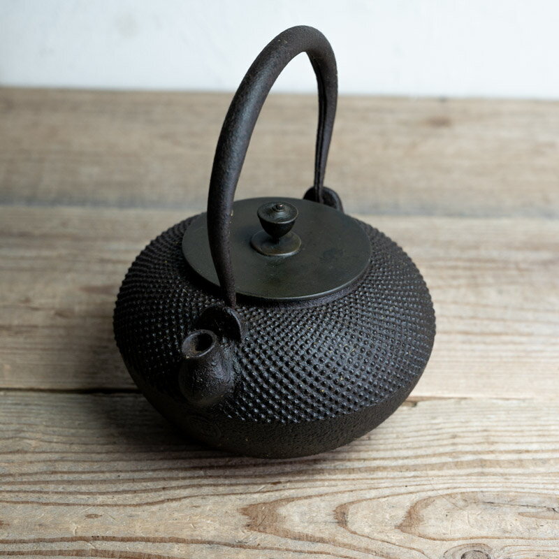 楽天市場】鉄瓶(骨董品・アンティーク|アート・美術品・骨董品 楽天市場】鉄瓶(骨董品・アンティーク|アート・美術品・骨董品