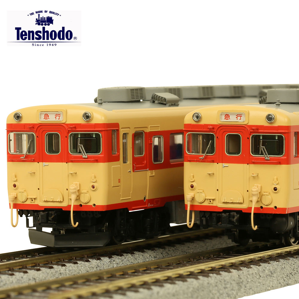 【商品番号】912tsdm-56709 キハ58系は1961年(昭和36年)から1969年(昭和44年)まで製造された急行形気動車です。 姉妹形式のキハ56系(北海道向け)、キハ57系(碓氷峠泰策車)を含めると総数1800両を超え、 日本を代表する気動車でもあり、全国各地で活躍しました。 スケール・ゲージ：1/80 16.5mm HOゲージ セット内容：キハ58(M)+キハ28 ボディ材質：プラスティック　室内灯点灯 付属パーツ：(標記類インレタ、防護無線アンテナ、前面表示幕、前面貫通幌、タブレットキャッチャー、スノープロー他多数) 備考：カンタムシステム搭載の動力車と非搭載の動力車は全く異なる動作をしますので、混結することはできません。 また、キハ58系とキハ52形のカンタムシステム搭載車ではセッティングが異なるため、動きが同調しませんので予めご了承ください。 天賞堂 C62形 2号機 北海道タイプ 86,000円（税抜） 天賞堂 C61形 20号機 JR東日本タイプ 86,000円（税抜） 天賞堂 C61形 2号機 梅小路保存機タイプ 86,000円（税抜） 天賞堂 EF56形 1次型 6・7号機 東北晩年タイプ 46,000円（税抜） 天賞堂 EF64形0番代 7次型EGなし(56〜75号機) 国鉄タイプ 74,000円（税抜） 天賞堂 EF58形 大窓 青/クリーム P型ビニロックフィルター 70,000円（税抜） 天賞堂 キハ52形0番代 一般色 寒地型 カンタムシステム搭載車 40,000円（税抜） 天賞堂 キハ58系 冷房改造車 基本2輌セット カンタムサウンドシステム搭載 66,500円（税抜） 天賞堂 プレミアムZスターターセット 165系直流急行形電車 18,500円（税抜）