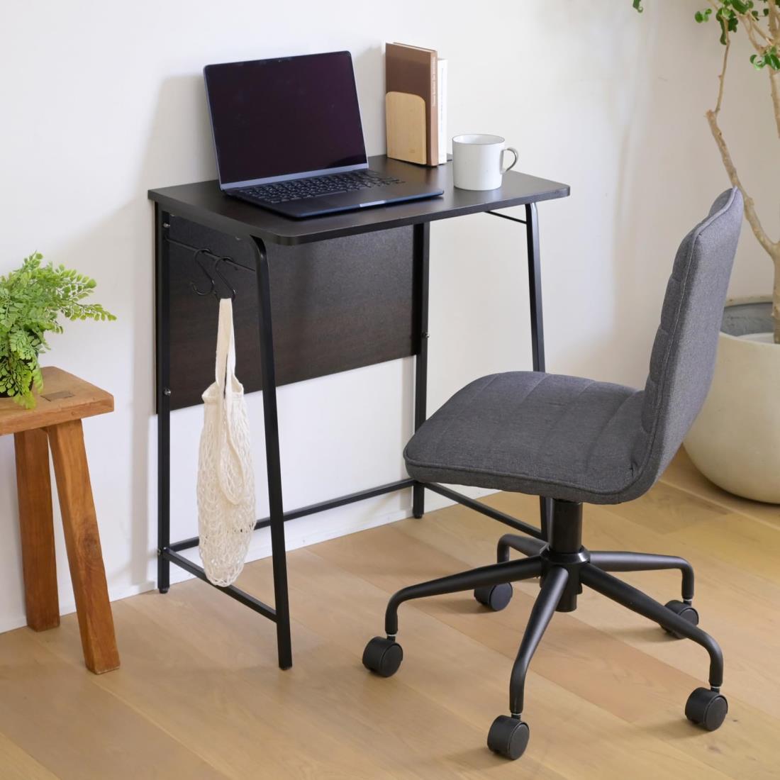 山善(YAMAZEN) デスク パソコンデスク 組立カンタン 机 PCデスク 勉強机 シンプル フック2個付き 傷汚れに強い天板 幅60×奥行40×高さ70cm ワークデスク オフ ィス デスクチェア 一人暮し ダークブラウン/ブラック GSD-6040(DBR/BK4)