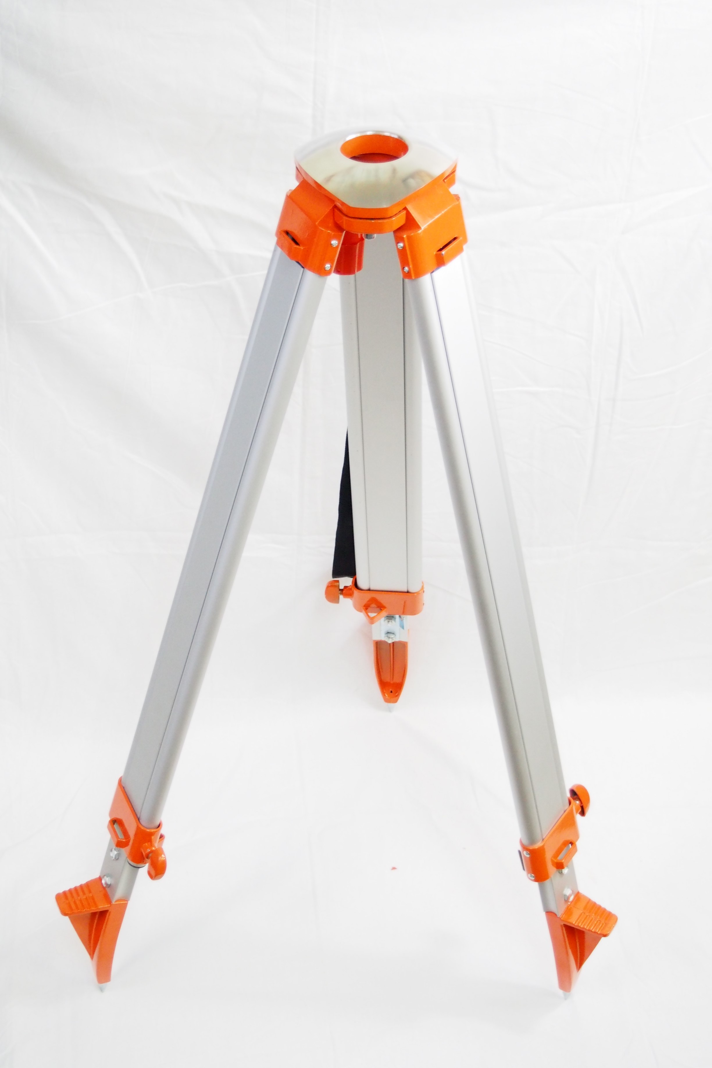 アルミ製三脚　SA-R-2TKDS　送料無料 測量用品 測量機器 土木用品 金属三脚 建築用品 三脚 5/8inch 球面 レベル用（SA-R-2T）