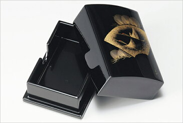 日展作家 冨田立山作 名刺入れ 名刺箱 メンズ レディース シック ギフト 越前漆器 艶 木製 上品 漆塗 手塗 うるし 漆器 高級 日本製 【送料無料】扇面松に鶴 名刺箱(小) 黒 1012203