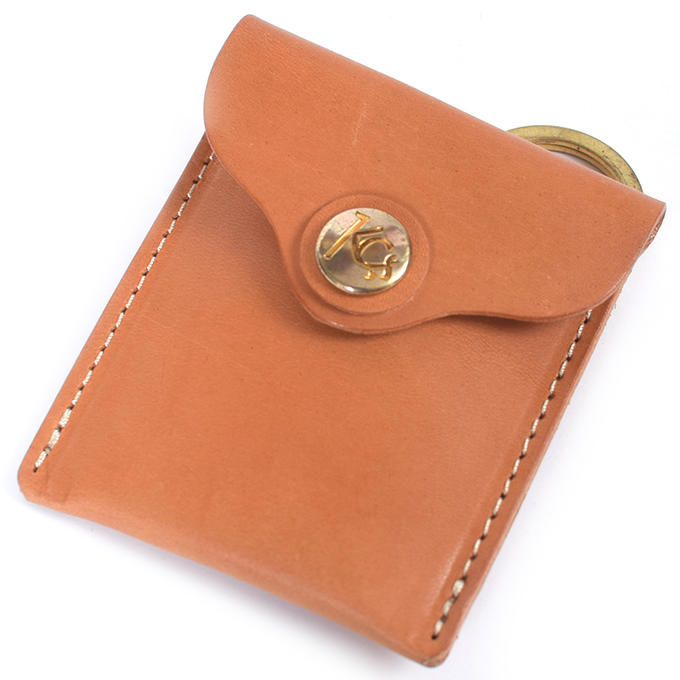 KC,s ケイシイズ アシュケース ステアハイド ミニ 牛皮革 KIT002 コンチョボタン式 携帯灰皿 携帯灰皿ケース 喫煙グッズ KC'S ケイシーズ ケー...