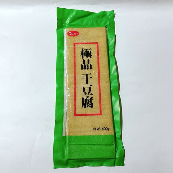 【冷凍食品】極品干豆腐（カントウフ） 押し豆腐 極品干し豆腐 中華食材 本場中国東北名物 冷凍食品 400g