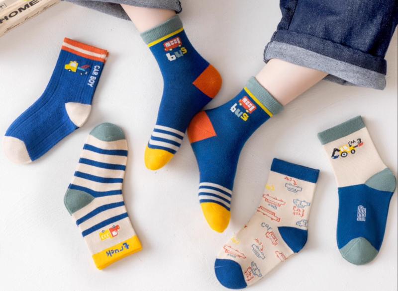 キッズ アニマル 5足組 靴下 恐竜 ねこ コアラ クマ ライオン 子供の靴下 ソックス 男の子 綿 薄い 春 夏 秋 冬 幼児 保育園 幼稚園 小学生 学校 スポーツ 子供 おしゃれ お洒落 かっこいい シンプル 韓国 可愛い