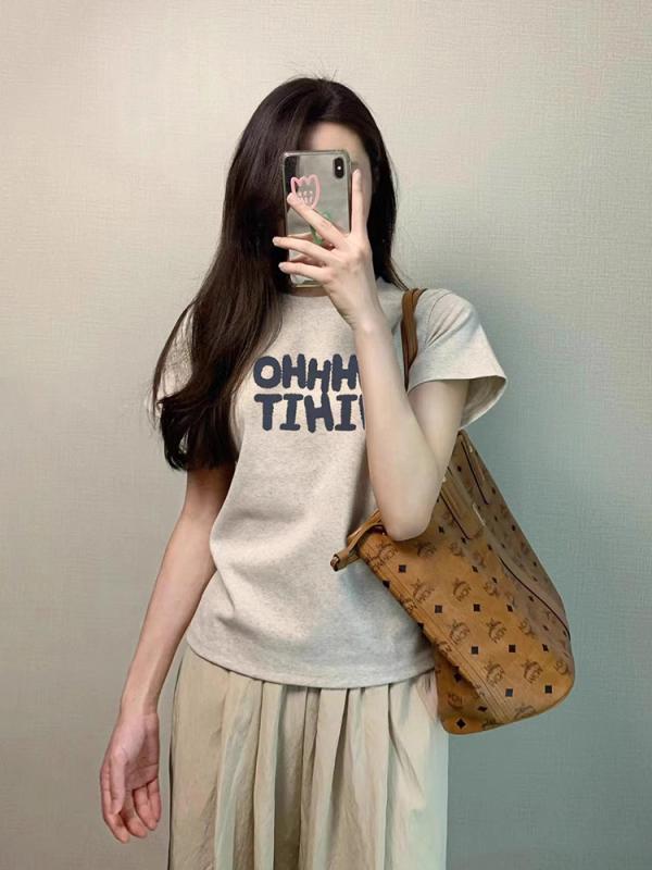 乐天商城 - ヨーロピアン スリムフィット 半袖 T シャツ シックで 美しい カットソー プリントT レディース Uネック トップス S/M/L/XL/2XL 韓国 シンプル カジュアル おしゃれ かわいい きれいめ 綿 コットン 大きいサイズ 無地 白 紺