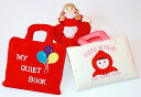 ************************************************ ☆"プレシャスギフトfor Your Baby!!"☆ ************************************************ ♪ロングセラー!!布絵本"MY QUIET BOOK バルーン"!! ♪MY QUIET BOOKマイクワイエットブックはハンドキャリーつきバッグタイプ!! &#10047;お子様のお気に入りの楽しいレッスンと指先あそび!! ♪日常の生活習慣・とけい遊び・ボタンはめ・くつひもむすび・ファスナー開閉など &#10047;はじめてのレッスンとして最適です。 &#10047;全8ページ ◎対象年令:2歳以上 ◎サイズ:19x19x5cm ◎素材:ポリエステル・綿/中綿（ポリエステル） ◎内容 PAGE 1 4色の図形○△□ハートのベルクロ PAGE 2 とけいあそび PAGE 3 4色のお花でボタンはめ page 4 ガールのヘアリボン2箇所結び page 5 4色のバルーンのスナップ留め page 6 赤いシューズのひも結び page 7 ブルーのワンピースでジツパー開閉 page 8 ポケットのマスコツトベア(ひも付き) ◎ブランド:キッズパワーKIDS POWER ♪dress&play"着せ替え赤ずきん"セット!! ♪ハンドメイド刺繍入りのバッグに♪スタンド付き人形とステキなドレス!! ♪着せ替えが楽しめる赤ずきんちゃんセット!! ★仕様:面ファスナー付きの人形のボディにドレスをアタッチ。 ★年令:3歳以上 ★サイズ:23X2X16CM ★内容:バッグ・人形・洋服x3/フードx1 ♪おまけは、かわいいミニ変身人形赤ずきん!! &#10047;大人気の変身人形赤ずきんちゃんが一人で二役するおはなしの世界。 &#10047;物語の登場人物を、空想しながら語りかけてみましょう。 &#10047;子どもの心を豊かにはぐくむ手作り人形は、とっておきの宝物です。 &#10047;本の読み聞かせと同じくらいに親子の絆が結ばれます。 ♪遊び方♪ ○赤ずきんちゃんのドレスのすそをめくります。 ○おばあさんへ変身します。 ○おばあさんのフードをめくると○おおかみが現れます。 ◎対象年令:2歳以上 ◎素材:ポリエステル・綿 ◎サイズ:体長27cm ♪おばあさんとおおかみのドレスの色柄は、画像と異なる場合があります。ご了承ください。 ブランド:キッズパワーKIDS POWER ♪♪ご出産の御祝として!! ♪♪お誕生日プレゼントとして!! ☆☆♪クリスマスプレゼントとして!! ♪♪とっておきのうれしいギフトです!!************************************************ &#10047;"小さな才能に花が咲く!!"&#10047; ☆"プレシャスギフトfor Your Baby!!"☆ ************************************************ ♪ファンタイムギフトセット!! ♪ロングセラー"MY QUIET BOOKバルーン"!!とdress&play着せ替え赤ずきんちゃん!! ♪かわいいミニ変身人形赤ずきんちゃんのおまけ付き!! ♪♪おすすめの理由 ◎ソフトな手触りと肌触りは◎心をなごませる安心素材!! ◎安全に、遊びながら学べる◎親子のコミュニケーションツール!! ◎言葉あそび・文字あそび・指先のレッスンで◎思考力や集中力を促す!! &#10047;お子様の発達段階でベストな選択!! ♪♪優しい布のぬくもりは♪♪愛情がいっぱい!!♪♪楽しさいっぱい!! ♪♪ご出産の御祝品として!! ♪♪お誕生日プレゼントとして!! ☆☆うれしいクリスマスプレゼントとして!! ♪♪愛され続けているたのしいギフトセット!!