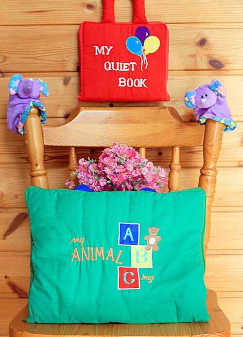 布絵本MY QUIET BOOK刺しゅうABC英語バッグMY QUIET BOOKバルーン&My ANIMAL ABC bag &おまけ付きルームシューズスマートプレイ&ラーンギフトセット幼児英語教育選んで!!無料ギフトラッピング