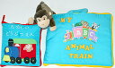 ********************************************** ☆"プレシャスギフトfor Your Baby!!"☆ ********************************************** ♪MY ABC ANIMAL TRAIN!! &#9728;アニマルトレインの楽しい英語のレッスン &#10047;ソフトなアニマルのマスコットの裏にはAはALLIGATORからZはZEBRAのワード入り。 &#10047;トレインのポケットには刺しゅう入りアルファベット。 &#10047;ABCに対応するマスコットをポケットに入れて ♪たのしい英語のレッスン!! ♪トレインバッグは♪キャリー付き。 ◎対象年齢:3歳以上 ◎素材:ポリエステル・綿 中綿・ポリエステル ◎サイズ:35X26X2CM(閉じた状態） ◎サイズ:69X28CM(開いた状態) ◎サイズ:GIRAFFE(キリン)で8X3X1CM ◎内容:マスコット26個 ◎仕様:3方ファスナー開閉。 ♪布絵本"たのしいどうぶつえん"!! ♪大好きなどうぶつを♪面ファスナーつきの本体にアタッチ。 ♪取り外しも簡単で指先の発達を促します!! ♪どうぶつのパズルあわせも兼ねた人気シリーズ!! ♪♪ハンドメイドの刺しゅう版!! ♪全8ページ ◎対象年令:2歳以上 ◎サイズ:23x6x24cm ◎素材:ポリエステル. 綿・中綿（ポリエステル） ◎仕様:3方ファスナー開閉 ◎内容:どうぶつマスコット8個 ♪うれしいおまけはふわふわぬいぐるみ!! ♪ソフトでかわいい赤ちゃんの為の♪はじめてのぬいぐるみです。 ♪かわいいおさるさんに赤ちゃんはご機嫌です。 ♪ふわふわタッチで安全・安心!! ○対象年齢：0歳より ○素材：ポリエステル ○サイズ：20x14x9cm ♪ご出産の御祝として!! ♪お誕生日プレゼントとして!! ♪♪おすすめの理由 ◎ソフトな手触りと肌触りは◎心をなごませる安心素材 ◎安全に、遊びながら学べる◎親子のコミュニケーションツール!! ◎言葉あそび・文字あそび・指先のレッスンで◎思考力や集中力を促す &#10047;お子様の発達段階でベストな選択!! ♪♪優しい布のぬくもりは♪♪愛情がいっぱい!! ♪♪楽しさいっぱい!! ♪♪きっと!!お喜びいただけるギフトセットをかわいいお子様へお届します!! ♪♪ギフトラッピングは、おリボン結び!! ♪♪お熨斗かけも無料です!!********************************************** &#10047;"小さな才能に花が咲く!!"&#10047; ☆"プレシャスギフトfor Your Baby!!"☆ ********************************************** ♪ファンタイムにはうれしいギフトセット!! ♪楽しい英語のレッスンMY ANIMAL ABC TRAIN!! ♪人気の布絵本"たのしいどうぶつえん"!! ♪ソフトなふわふわぬいぐるみのおまけ付きギフトセット!! ♪♪ご出産の御祝品として!! ♪♪お誕生日プレゼントとして!! ♪♪きっと!!お喜びいただけるギフトセットを♪♪かわいいお子様へお届します!! ♪♪かわいいギフトラッピングは、おリボン結び!! ♪♪お熨斗かけも無料です!!