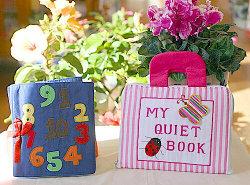 ********************************************************* &#10047;"小さな才能に花が咲く!!"&#10047; ☆"プレシャスギフトfor Your Baby!!"☆ ********************************************************* ♪MY QUIET BOOK ピンクストライプ!! ♪日常の生活習慣を一歩一歩学ぶことができる♪はじめての指先レッスンブックです。 ♪全14ページには興味をひきつけるしかけが♪各ページに満載!! ♪温かなぬくもりを感じながら思考力も豊かに育っていきます。 ◎対象年齢:3歳以上 ◎サイズ:20x24x6CM(取っ手含まず) ◎素材:ポリエステル・綿/中綿(ポリエステル）他 ◎仕様:3方ファスナー開閉 ◎ブランド:キッズパワーKIDS POWER ◎内容:各色全14ページ PAGE 1 BUTTTON THE FLOWER "お花のボタン留め" PAGE 2 ZIP ME "ジャケットのファスナー開閉" PAGE 3 TELL THE TIME "とけいあそび" PAGE 4 TIE MY BOW "ねこのリボンむすび" PAGE 5 SNAP ON MY SHAPES "4色の図形のスナップ留め PAGE 6 PICK UP THE APPLES "ベルクロ付きのりんご を取ってかごの中へ" PAGE 7 COUNT MY WHEELS "きしゃの車輪を数えて!!" PAGE 8 PUT SOMETHING IN MY CARS "マスコット人形をきしゃに乗せて!! PAGE 9 TIE THE SHOE "スニーカーのひもむすび" PAGE10 BUCKLE MY BACKPACK "バックパックのバックル開閉" PAGE11 STOP WAIT GO "ベルクロつき交通標識信" PAGE12 TOUCH "4種類の布地にさわって感じて" PAGE13 FEELINGS "ベルクロつき顔の表情!!" PAGE14 PUZZLE "ベルクロつきパズルあそび" ◎ベスト・シューズ・バックル等の色柄が画像と異なる場合があります。ご了承願います。 ☆☆メリークリスマス!!のプレゼントとして!! ♪♪優しい布のぬくもりは、♪♪愛情がいっぱい。 ♪♪楽しさいっぱい。 ♪Counting book!! ♪かわいいカラフルなマスコットで1から10までの ♪数字と数量を遊びながら学ぶことができます。 ♪りぼんをといて、ページをはずすこともできます。 ♪「1」の"Cat"から「10」の"Apples"まで、英語のレッスン!! ♪フラワーのポケットには、"2 Bugs"を入れて。 ♪"6 Balls" や"8 Kites"は、面ファスナーでアタッチ。 ♪たのしく英語で、数字・数量の概念を学べるかずあそびです!! ◎対象年齢:3歳以上 ◎素材:ポリエステル・綿/中綿・ポリエステル ◎サイズ:16.5x19x2cm ◎内容:12ページ(カバー含む) ・マスコット55個 PAGE 1: 1 "Cat" 1匹のねこ。 PAGE 2: 2 "Bugs" 2匹のてんとうむし。 PAGE 3: 3 "Rabbits" 3匹のうさぎ。 PAGE 4: 4 "Bees" 4匹のみつばち。 PAGE 5: 5 "Butterflies" 5羽のちょうちょ。 PAGE 6: 6 "Balls" 6個のボール。 PAGE 7: 7 "Chicks" 7羽のひよこ。 PAGE 8: 8 "Kites" 8個の凧。 PAGE 9: 9 "Mushrooms" 8本のきのこ。 PAGE10:10 "Apples" 10個のりんご。 ◎仕様:りぼんをはずして、1ページごとにプレイできます。 ♪ご出産の御祝に! ♪お誕生日プレゼントとして!! ☆クリスマスプレゼントとして!! ♪ジョイフルハートのステキな贈り物です!!********************************************************* &#10047;"小さな才能に花が咲く!!"&#10047; ☆"プレシャスギフトfor Your Baby!!"☆ ********************************************************* ♪人気の布絵本シリーズがお買い得!! ♪おしゃれな"MY QUIET BOOK ピンクストライプ"!! ♪たのしく英語とかずあそびが学べる"Counting Book"!! ♪ご出産の御祝に!! ♪お誕生日プレゼントとして!! ☆クリスマスプレゼントとして!! ♪たのしいステップアップ!!遊びながら学ぶ指先レッスン!! ♪♪愛され続けているたのしいギフトセットをお子様へ!!