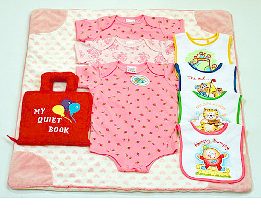 ************************************************ ☆"プレシャスギフトfor Your Baby!!"☆ ************************************************ ♪布絵本MY QUIET BOOK バルーン英語刺しゅう版!! ♪ハンドキャリーつきバッグタイプは♪お子様のお気に入り!! ♪楽しい♪レッスンと指先あそび!! ♪遊びながら学べる知能開発レッスンブック!! ♪日常の生活習慣・とけい遊び・ボタンはめ♪くつひもむすび・ファスナー開閉など ♪はじめてのレッスンとして最適です。 ◎対象年令:3歳以上 ◎サイズ:19x19x5cm ◎素材:ポリエステル・綿/中綿（ポリエステル） ◎内容:全8ページ *PAGE1:SHAPES→○△□ハート型4個 *PAGE2:TELL THE TIME→とけいあそび *PAGE3:BUTTON→お花のボタン留め *PAGE4:BUCKLE UP→パンツのバックル留め *PAGE5:SNAPS→バルーンのスナップ *PAGE6:TIE THE SHOE:くつひも結び *PAGE7:ZIP→洋服のジッパー開閉 *PAGE8:TOUCH→さわって!! ********************************************* ♪おしゃれなボディ肌着3枚組み!! ♪おしゃれなベビーボディ肌着として♪人気のプルオーバータイプです。 ♪かわいいベァと花柄3着セット。 ◎サイズ:80 (12M〜18M) ◎ゆったりサイズ:丈42cm 幅27cm ◎素材: 綿100% ◎ブランド:ベビーコーラスBaby Chorus ♪♪♪アウターとしてもかわいい♪♪♪ ♪ハート柄のブランケット!! ♪ふわふわな肌触りのハート柄 ♪おくるみとして、お昼ねマットとして♪使い勝手はとても便利! ♪赤ちゃんだけではなく大人のおひざかけにも!! ◎素材:ポリエステル ◎サイズ:73x73cm ♪おまけは、かわいいベルクロビブセット!! &#10047;マザーグース絵柄が付いた4枚セット。 ♪着脱は簡単な面ファスナー。 ◎対象年令: 0ヵ月〜2歳6ヶ月 ◎素材: 綿100% ◎サイズ: 21 x 30cm ♪♪ご出産の御祝に!! ♪お誕生日のプレゼントに!! ♪♪たのしい贈り物をどうぞ!!************************************************ ☆"プレシャスギフトfor Your Baby!!"☆ &#10047;"小さな才能に花が咲く!!"&#10047; ************************************************ ♪♪贈って喜ばれるチャーミングギフトは♪うれしいおくりもの!! ☆MY QUIET BOOK バルーン英語刺しゅう版!! ☆おしゃれなボディ肌着セットと☆ふんわりソフトなハートのブランケット!! ☆かわいいマザーグース柄のベルクロビブ4枚のおまけ付き!! ♪♪ご出産の御祝として!! ♪♪お誕生日プレゼントとして!!最適です。