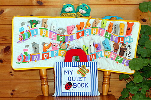 布絵本MY QUIET BOOK ブルーストライプ&MY ABC ANIMAL TRAIN ブルー&おまけ付ルームシューズファンタイムシリーズ幼児教育選んで!!ギフトラッピング