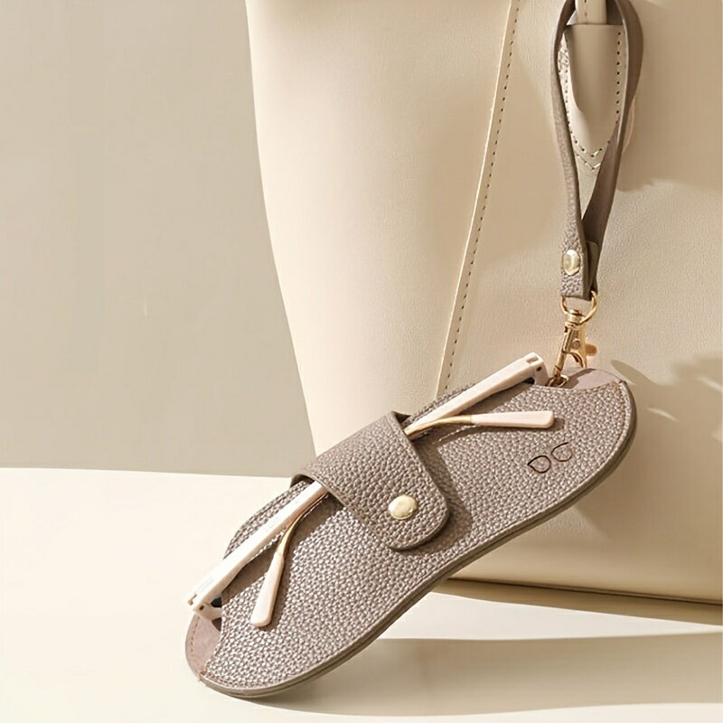 ファッショナブルで軽量・耐久性◎ 取り外し可能ストラップ付き眼鏡ケース｜オールシーズン対応・男女兼用・メガネ/サングラス収納に最適