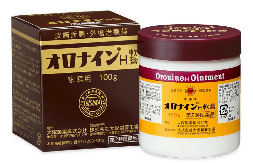 ●製品の特徴 にきび，吹出物には少量をかるくすりこんでください。 べとつく場合は，タオル，ガーゼ等で拭きとってください。 きず（きりきず，すりきず，つききず）には患部を清潔にして塗ってください。 オロナインH軟膏はきず口を消毒し，化膿を防ぎます。 軽度のやけどの場合は，患部に塗ってガーゼを当ててください。 化膿を防ぎます。 ナイフ，カミソリなどによるきりキズにご使用ください。オロナインH軟膏の殺菌作用により化膿を防ぎます。 水虫にはお風呂上りにすりこむのが効果的ですが，毎日忘れぬよう根気よくお続けください。 なお，じゅくじゅくした湿潤性の水虫には適当ではありません。 いんきん，たむし，しらくも，はたけにもオロナインH軟膏をご使用ください。 山や海で思わぬきず等に慌てた経験がおありでしょう。 オロナインH軟膏はご家庭ばかりでなく，外出や旅行のときの携帯薬としても使用できます。 冬のひび，しもやけ，あかぎれには水仕事のあとやお風呂上り，お寝み前によくすりこんでください。 ●使用上の注意 ■してはいけないこと （守らないと現在の症状が悪化したり，副作用が起こりやすくなる） 1．次の人は使用しないでください。 本剤又は本剤の成分，クロルヘキシジンによりアレルギー症状を起こしたことがある人。 2．次の部位には使用しないでください。 （1）湿疹（ただれ，かぶれ） （2）化粧下 （3）虫さされ ■相談すること 1．次の人は使用前に医師，薬剤師又は登録販売者に相談してください。 （1）医師の治療を受けている人 （2）薬などによりアレルギー症状（例えば発疹・発赤，かゆみ，かぶれ等）を起こしたことがある人 （3）患部が広範囲の人 （4）湿潤やただれのひどい人 （5）深い傷やひどいやけどの人 2．使用後，次の症状があらわれた場合は副作用の可能性があるので，直ちに使用を中止し，この添付文書を持って医師，薬剤師又は登録販売者に相談してください。 ［関係部位：症状］ 皮膚：発疹・発赤，かゆみ，はれ，乾燥，ひびわれ まれに下記の重篤な症状が起こることがあります。その場合は直ちに医師の診療を受けてください。 ［症状の名称：症状］ ショック（アナフィラキシー）：使用後すぐに，皮膚のかゆみ，じんましん，声のかすれ，くしゃみ，のどのかゆみ，息苦しさ，動悸，意識の混濁等があらわれる。 3．5〜6日間使用しても症状がよくならない場合は使用を中止し，この添付文書を持って医師，薬剤師又は登録販売者に相談してください。 ●効能・効果 にきび，吹出物，はたけ，火傷（かるいもの），ひび，しもやけ，あかぎれ，きず，水虫（じゅくじゅくしていないもの），たむし，いんきん，しらくも ●用法・用量 患部の状態に応じて適宜ガーゼ・脱脂綿等に塗布して使用するか又は清潔な手指にて直接患部に応用します。 ●用法関連注意 （1）小児に使用させる場合には，保護者の指導監督のもとに使用させてください。 （2）目に入らないように注意してください。 万一，目に入った場合には，すぐに水又はぬるま湯で洗ってください。 なお，症状が重い場合には，眼科医の診療を受けてください。 （3）本剤は外用にのみ使用してください。 （4）患部やその周囲の汚れを落としてから使用してください。 ●成分分量 1g中 成分分量 クロルヘキシジングルコン酸塩液(20％)10mg ●添加物 ラウロマクロゴール，ポリソルベート80，硫酸アルミニウムカリウム，マクロゴール，グリセリン，オリブ油，ステアリルアルコール，サラシミツロウ，ワセリン，自己乳化型ステアリン酸グリセリル，香料，精製水 ●保管及び取扱い上の注意 （1）直射日光の当たらない涼しい所に密栓して保管してください。 （2）小児の手の届かない所に保管してください。 （3）他の容器に入れ替えないでください。（誤用の原因になったり品質が変わります。） （4）外箱及び容器に表示の使用期限をすぎた製品は使用しないでください。 （5）瓶容器はガラス製ですので，強い衝撃はさけてください。容器が破損し，けがをするおそれがあります。 ●消費者相談窓口 会社名：大塚製薬株式会社 住所：〒101-8535東京都千代田区神田司町2-9 問い合わせ先：お客様相談窓口 電話：（03）3293-3212 受付時間：9：00〜17：00（土，日，祝日を除く） ●製造販売会社 （株）大塚製薬工場 会社名：株式会社大塚製薬工場 住所：徳島県鳴門市撫養町立岩字芥原115 ●リスク区分等 第2類医薬品広告文責：有限会社シンエイ 電話：077-545-0252