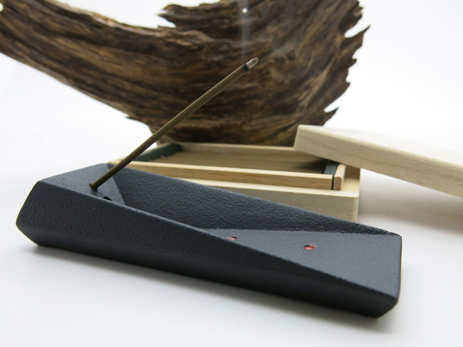 ＼最大7％OFF《BLACK FRIDAY》／【梅栄堂謹製】伽羅お香と南部鉄器香立てセット「KYARA」【限定5品】[..