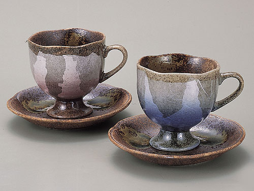 【九谷焼の伝統の陶器】カップ＆ソーサー・ペアコーヒー銀彩