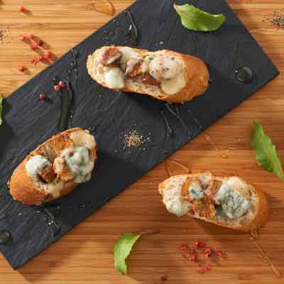 干しバナナとブルーチーズの"カナッペ〜蜂蜜かけ〜"のサムネイル