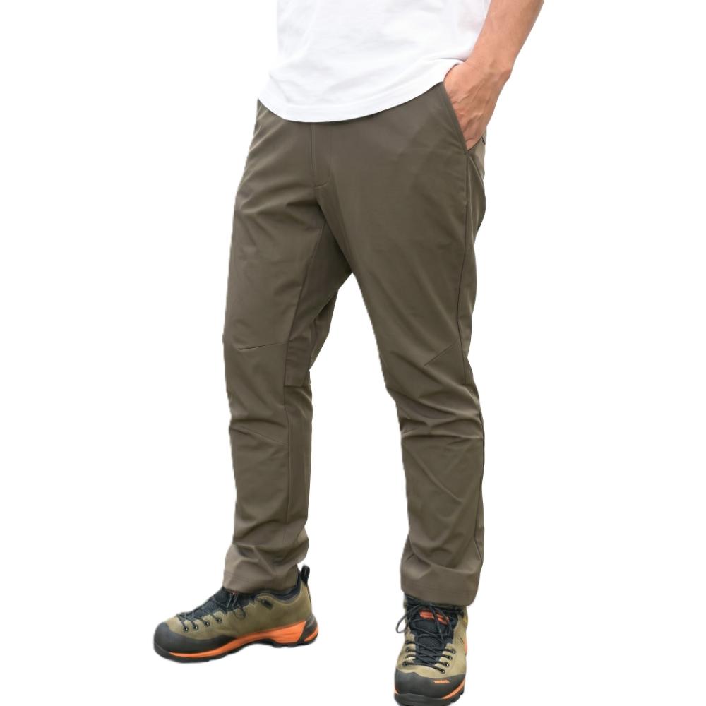 ☆メーカー品番：H501-49☆カラー：49（ウォールナッツ）COOL-KARUパンツ＝夏に最適な接触冷感パンツ涼しい素材×涼しい加工＝夏に快適なパンツ軽く肌離れが良い生地に接触冷感加工を施した涼しく快適　COOL Comfortable なパンツです。膝裏部分にメッシュを付けて風通りを良くしています。汗でベタベタする不快感を軽減します。ゆったり型なので生地が汗で張り付く感じも解消されます。■素材　ナイロン88％　ポリウレタン12％　4WAYストレッチ生地　撥水加工+接触冷感■サイズ寸法(cm)M：ウエスト76-81：ヒップ106：裾巾19：股下丈73L：ウエスト82-87：ヒップ110：裾巾20：股下丈75XL：ウエスト88-94：ヒップ115：裾巾21：股下丈77※ブラウザやお使いのモニター環境により、掲載画像と実際の商品の色味が若干異なる場合があります。掲載の価格・デザイン・仕様について予告なく変更することがあります。あらかじめご了承ください。※商品写真は、イメージや機能説明のために一部別カラーの画像を使用している場合がございます。お届けする商品は1枚目の画像になります。