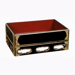 【寺院用】 説相箱(せっそうばこ) 黒内朱塗 本金箔押 隅金具打 巾36×奥行27×高さ13.8cm 別上品(カシュー塗)【納期目安：通常約3ヶ月後発送】