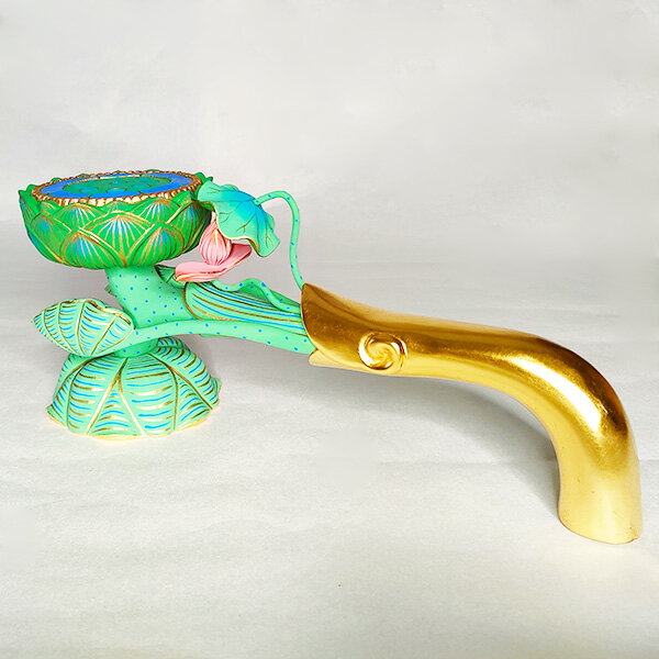 【寺院用】持蓮華 木製 彩色真宗大谷派（東） 仏具 東用横幅28cm×奥行9.5cm×高さ11cm【納期目安：通常約1ヶ月半後発送】