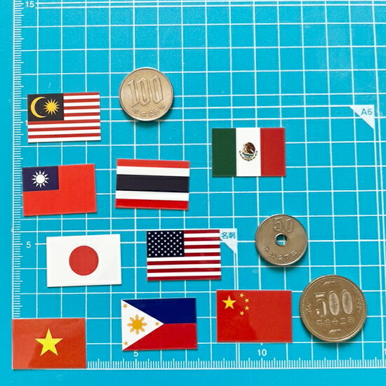 マレーシア (20mmx30mm) 国旗 ステッカー　 　　屋外 耐候 シール　　　( 世界の 国旗 防水 UV 海外 旅行 代表 )　