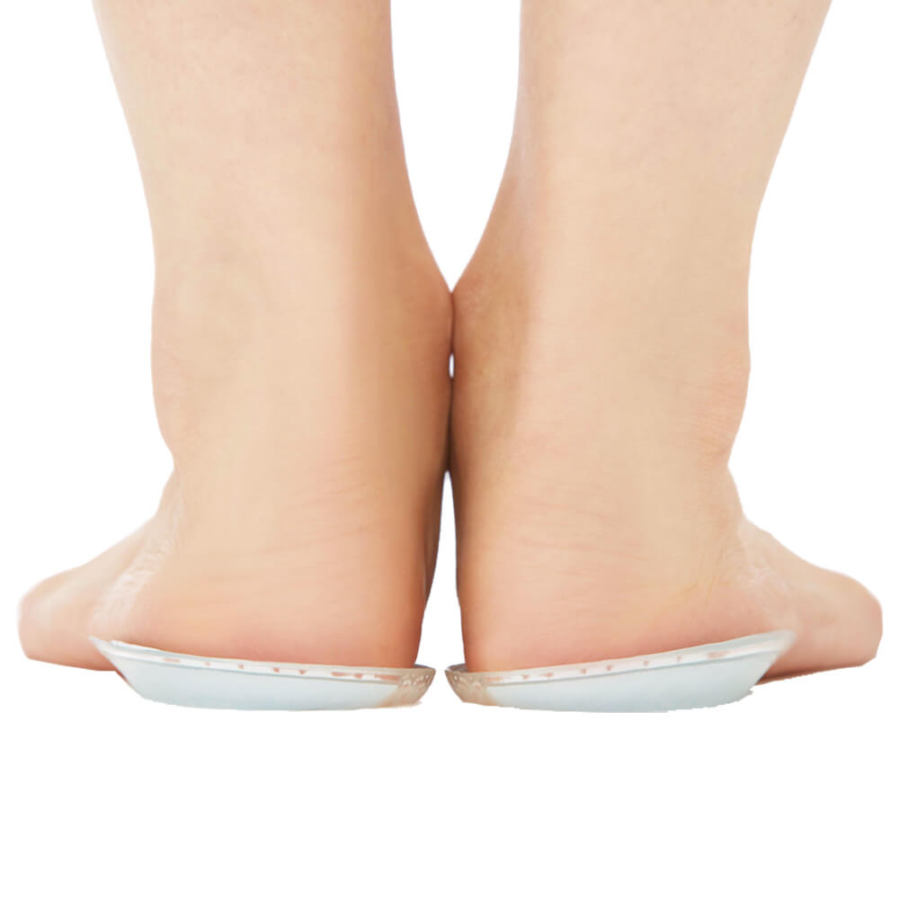 (2207)お手持ちの靴に入れるだけ！O脚をサポートし、ひざ・腰がらくらくなかかと用インソール適度な柔らかさでかかとをすっぽり包み込み、軸のぶれにくい内側加重へ導くインソールです。・1足組・歩行姿勢の改善・よくつまづく方に・ひざ・腰のお悩みに・靴のかかとにいれるだけ・水洗いで清潔●適応サイズ(cm/約)/22〜25●材質/スチレン系エラストマー〇水洗いOK〇1足組〇かかと用インソール【ポイント】1足組軸のぶれにくい内側加重へ適度な柔らかさでかかとをすっぽり包み込みますお手持ちの靴に入れるだけ！水洗いで清潔【カラー】