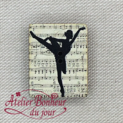 木製ボタン　バレリーナと楽譜　2.0cm