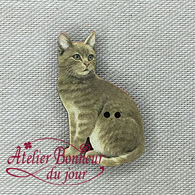 木製ボタン　ねこ　2.6cm