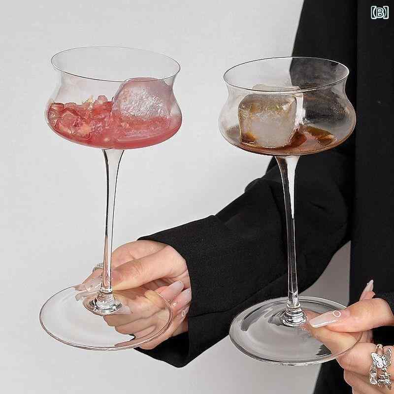 KOKORONEのグラス 製 マティーニ カクテルグラス 酒器 クリスタル 脚付き シャンパングラス ワイングラス ガラス おしゃれ 業務用 家庭用 耐熱 透明感 高級感 繊細 美しい 晩酌 パーティー バー 飲食店 テーブルウェア 丈夫 滑らか 持ちやすい｜アングル3