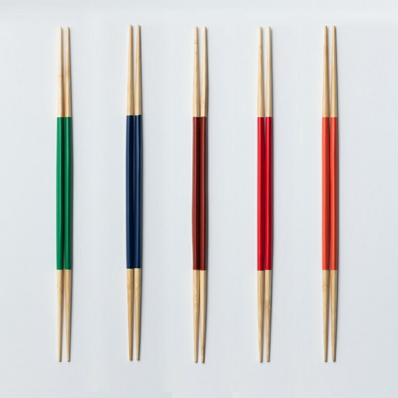 白竹三角両研取箸　グリーン/ネイビー/ワインレッド/レッド/オレンジ　 ヤマチク 竹の箸 削りだし おはし 手作り 竹製 バンブー 竹のお箸 ギフト 優しい おしゃれ モダン 使いやすい レトロ 熊本県 ナチュラル プレゼント 日常 丁寧な暮らし メール便対応のサムネイル