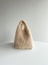 【JAKKE】 Bertha Curly Faux Fur Bag ジャッキー ファーバッグ 手提げバッグ ママバッグ ミニトート ハンドバッグ ふわふわ ベー...