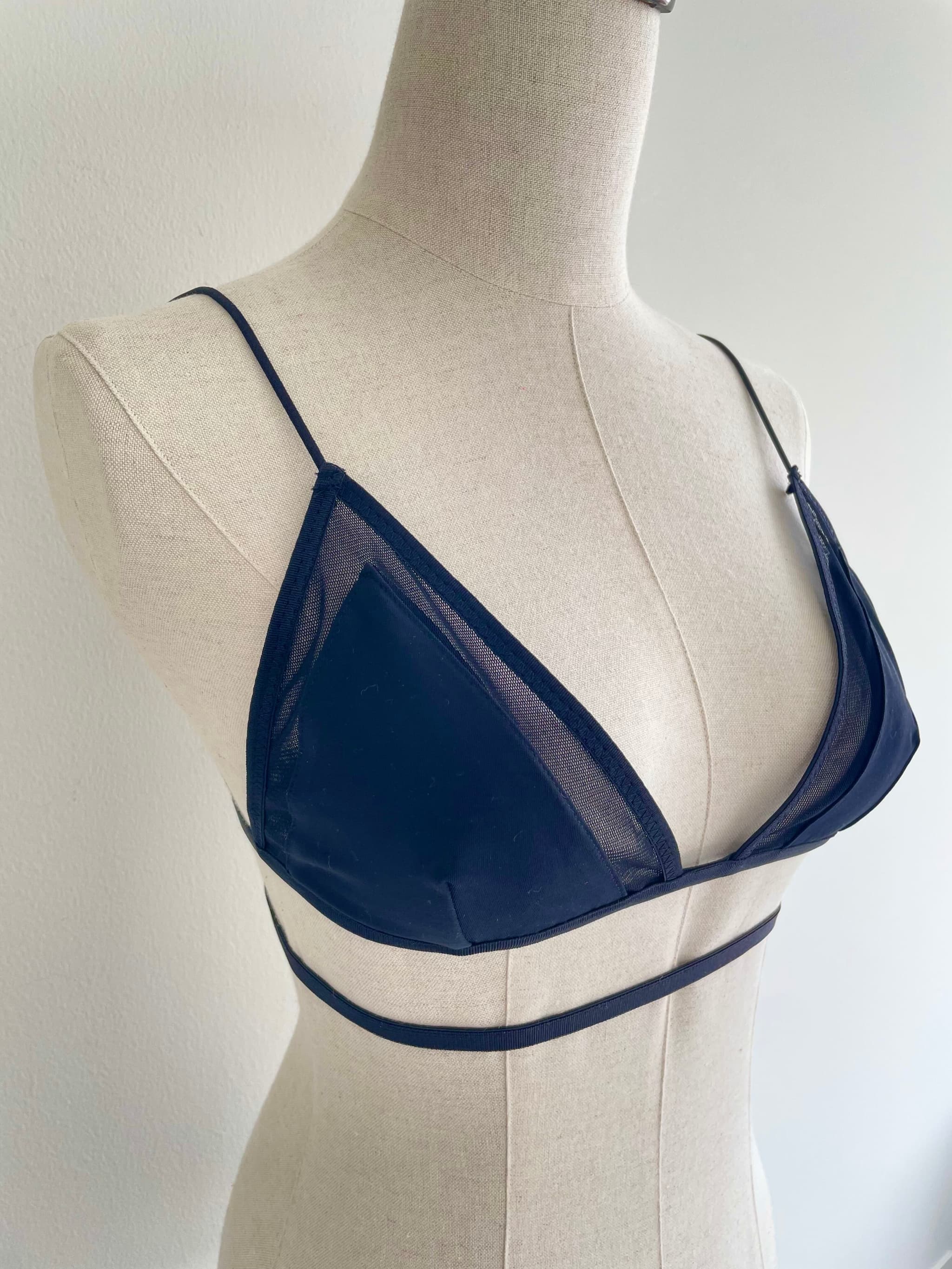 ��hazy tokyo�ۡ� Framed bra top �إ������ȥ����祦 �Υ�磻�䡼�֥� �֥�ȥå� Purple Bladk