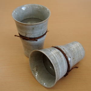 焼酎 グラス 陶器 青磁刷毛湯割りカップ 規格:小 5個セット 【日本製/国産/業務用/家庭用/焼酎グラス/焼酎カップ/飲食店/居酒屋/食器/和食器/洋食器/お酒グッズ/湯割/水割り/お湯割りカップ/お湯割りグラス/カップ/コップ/酒器/しぶいデザイン cb【あす楽対応】