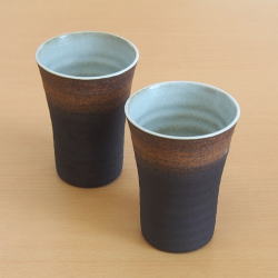 焼酎 グラス 陶器 黒南蛮しぶろく(4×6)カップ 5個セット 【日本製/国産/業務用/家庭用/焼酎グラス/焼酎カップ/飲食店/居酒屋/ホテル/旅館 和 食器 洋食器 cb お酒グッズ/お湯割り/水割りカップ/水割りグラス/タンブラー/カップ/5客組/コップ/酒器【あす楽対応】
