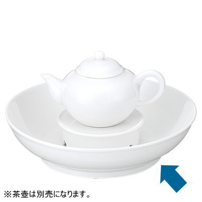 ◆台湾茶器の名門・陶作坊（とうさくぼう）の古磁 茶承（受け皿）です。 ◆世界中の中国茶愛好家の方々に高い評価を得ている、台湾の 　 高級茶器専門の陶芸工房「陶作坊」の逸品です。 ◆素朴でありながら気品を兼ね備えた、長年使っても飽きのこない 　 茶器です。 ◆シンプルでありながら丸みのあるかわいい形で、普段使いにピッタリ。 ◆使うほどに手に馴染み、味わうほどに深みを増します。 ◆お茶の色、香りを余す所なく楽しみたい方に。茶の本質を引き立てる 　 陶作坊の茶器具を是非お試しください。 他の中国茶器はこちら！【商品仕様】 ●サイズ/約直径φ180×高さ46mm ●容量/530cc ●材質/磁器 ●中国製 ※茶壷は別売になります。 ※メーカーに在庫がある場合は3営業日以内に発送させて 　 いただきますが、稀に在庫がない場合もございますので、 　 お急ぎの場合はお問い合わせください。