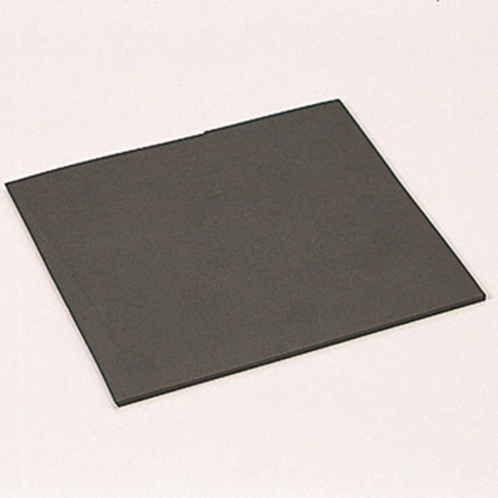 サイズ(mm)1000×1000厚さ(mm)2定尺(m)20硬度(°)70NBR ゴムシート 2mm×1000mm カット品 硬度70°特長・仕様【特長】 ●耐油性に非常に優れており、工業用途では、油圧系統、圧力系統に使用される油、燃料、水、薬品などのシール材料として使用できます。【仕様】 ●厚さ(mm)：2 ●幅(mm）：1000 ●定尺(m)：20 ●硬度：70°用途【用途】 ●燃料用パッキング素材 など