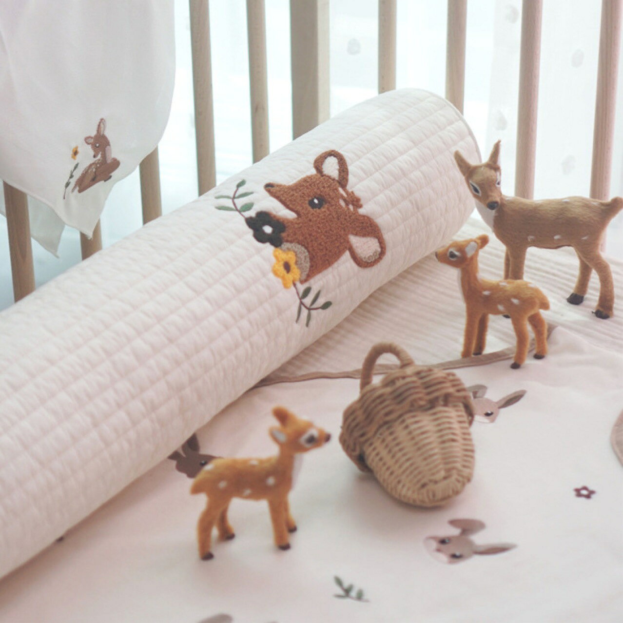 刺繡森林の働物枕、昼寝を鎮撫神器、快適な昼寝のパートナー、柔らかくて肌にやさしい材質、創意の働物の図案、精緻な刺繡工芸、宝物甘い夢の守護者、赤ちゃんの部屋の必要な装飾、耐久性と耐洗 2