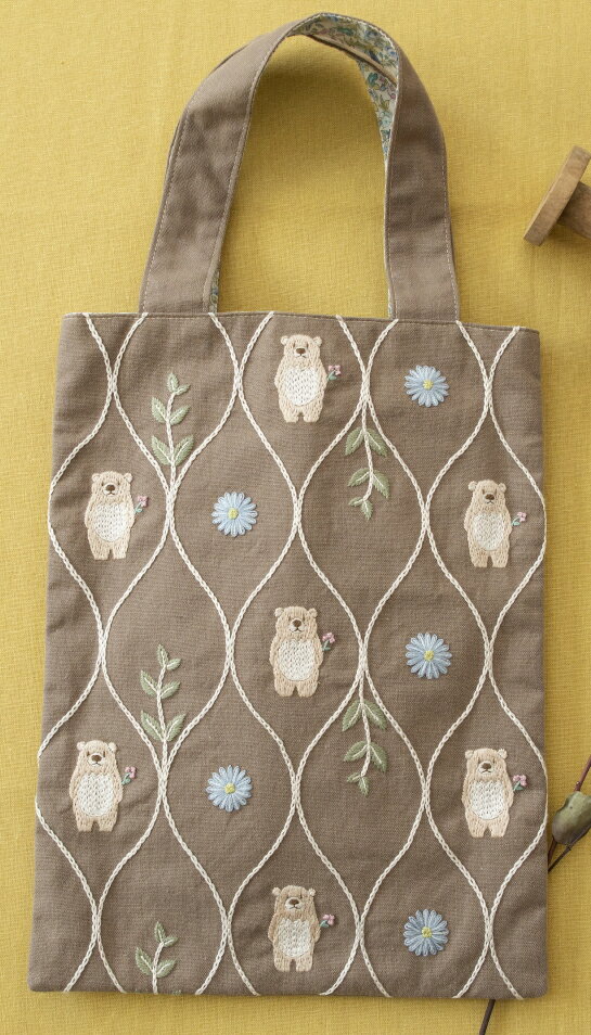 【Chicchiさんの動物刺しゅうキット】　くまさんとブルーデイジーのおさんぽバッグ　◆◆　phc-078　日本製　【C3-7】U-OKのサムネイル