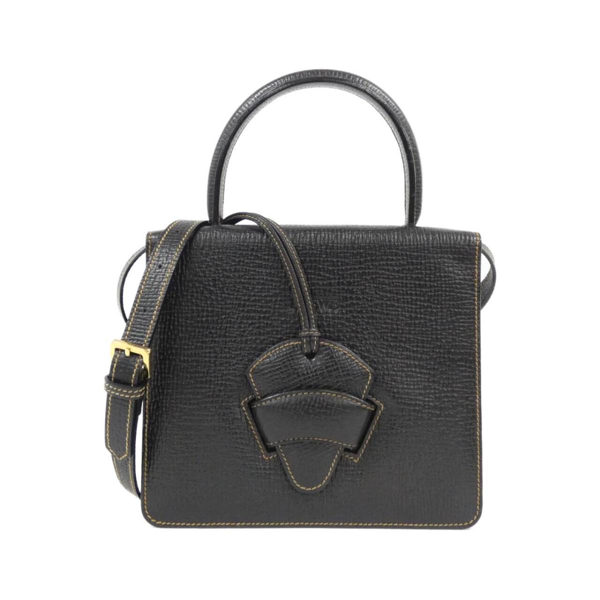 【関税込&追跡】Loeweバルセロナ ロゴ刻印ショルダーバッグ 楽天市場】バルセロナ バッグ loeweの通販