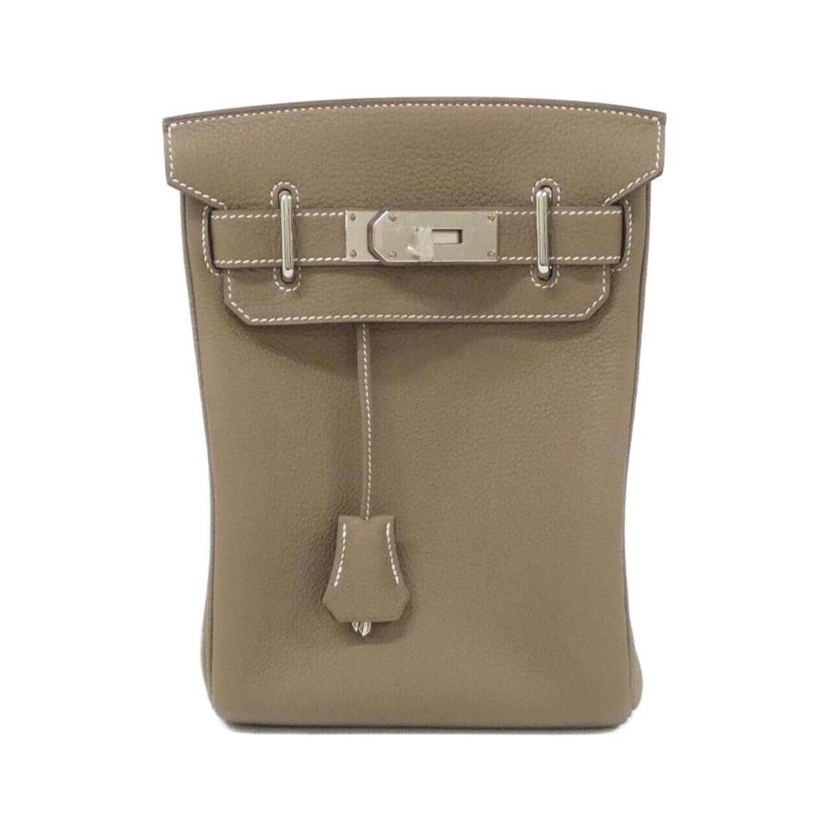 【未使用品】エルメス アッカド PM 083589CK ショルダーバッグ【中古】のサムネイル